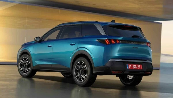 Peugeot 5008 7 Places – Trois-quarts arrière