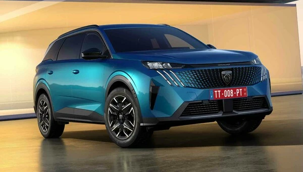 Peugeot 5008 7 Places – Trois-quarts avant