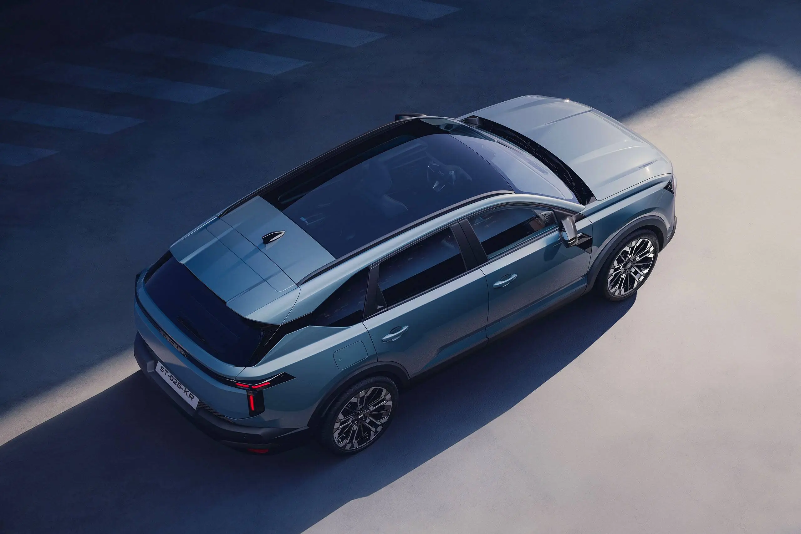 Dacia Striker – Trois-quarts avant